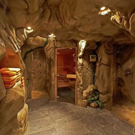 公寓 Landhaus In Sankt Anton Am Arlberg Mit Sauna 施万高