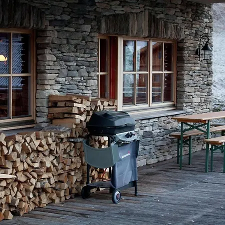 Landhaus In Sankt Anton Am Arlberg Mit Sauna 施万高