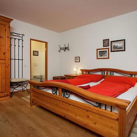 Landhaus In Sankt Anton Am Arlberg Mit Sauna 公寓 施万高