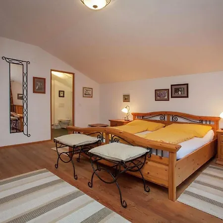 Landhaus In Sankt Anton Am Arlberg Mit Sauna 公寓 *